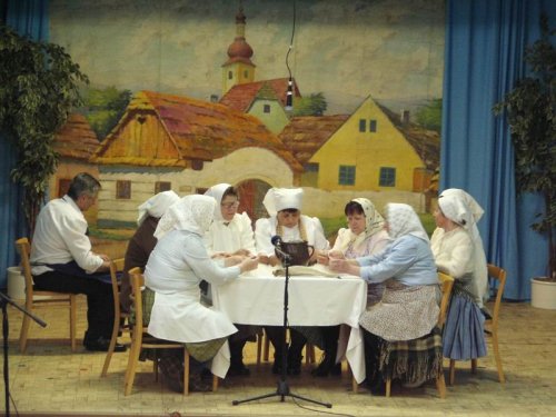 Hraje celá dědina aneb S veselou myslí na nesmysly. - 18.3.2006